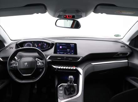 Peugeot - 5008