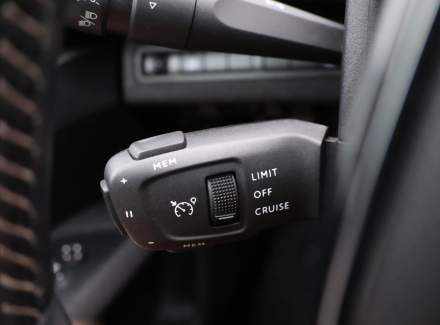 Peugeot - 5008