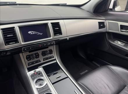 Jaguar - XF
