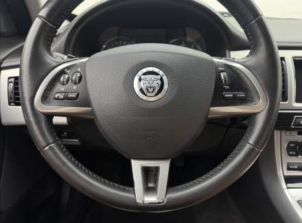 Jaguar - XF