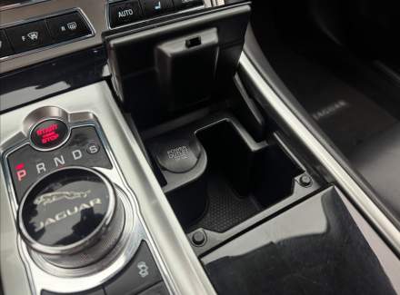 Jaguar - XF