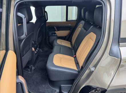 Land Rover - Defender
