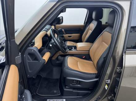 Land Rover - Defender