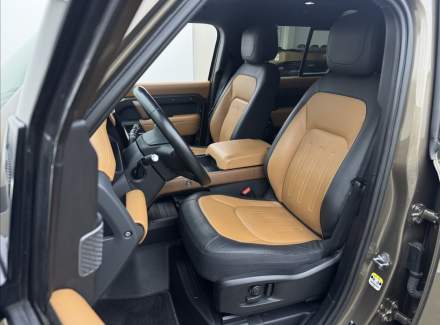 Land Rover - Defender