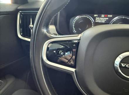Volvo - V90