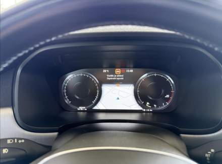 Volvo - V90