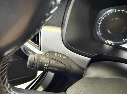 Volvo - V90