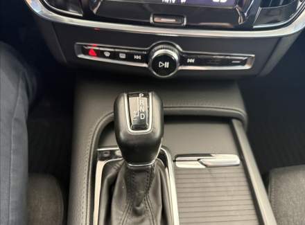 Volvo - V90