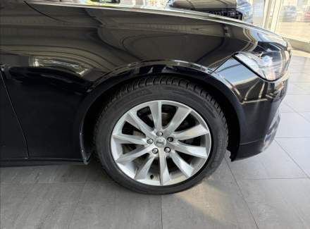 Volvo - V90