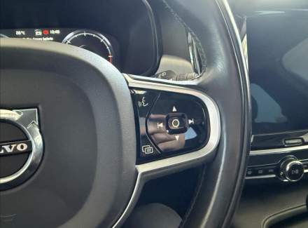 Volvo - V90