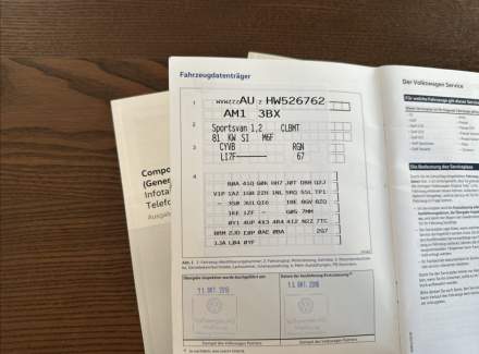 Volkswagen - Golf