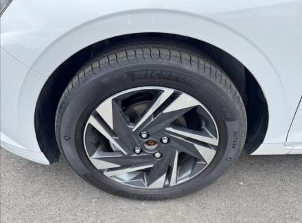 Hyundai - i20