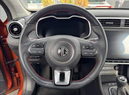 MG - ZS