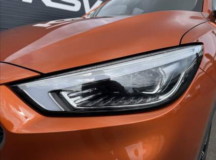MG - ZS