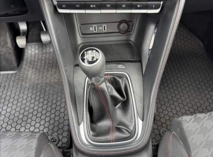MG - ZS