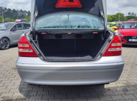 Mercedes-Benz - C-class