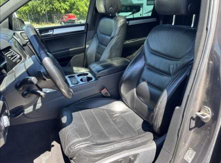 Volkswagen - Touareg
