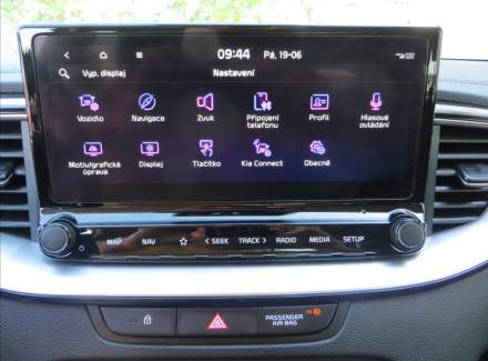 Kia - XCeed
