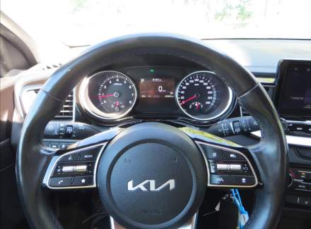 Kia - XCeed