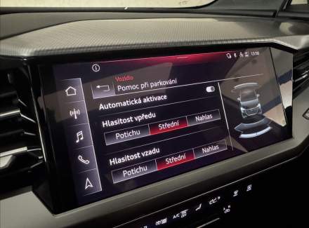 Audi - Q4 e-tron