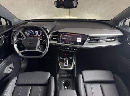 Audi - Q4 e-tron