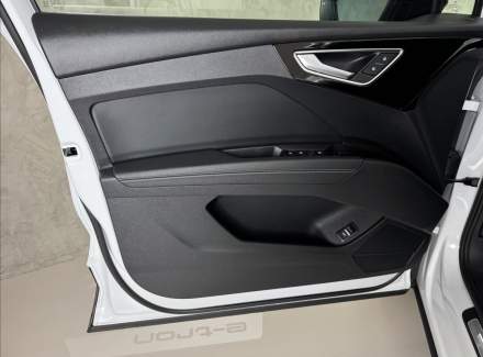 Audi - Q4 e-tron