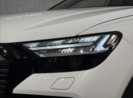 Audi - Q4 e-tron