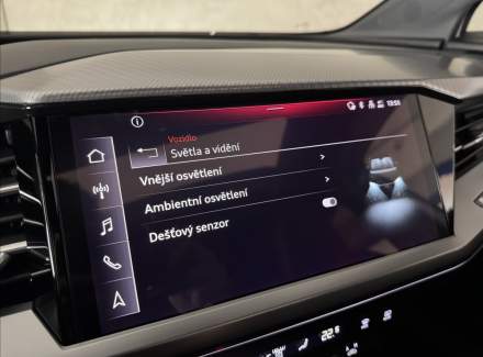 Audi - Q4 e-tron