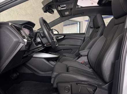 Audi - Q4 e-tron