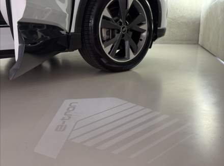 Audi - Q4 e-tron