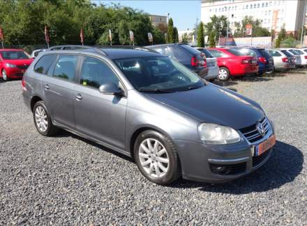 Volkswagen - Golf