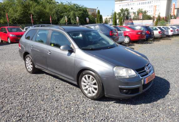 Volkswagen - Golf