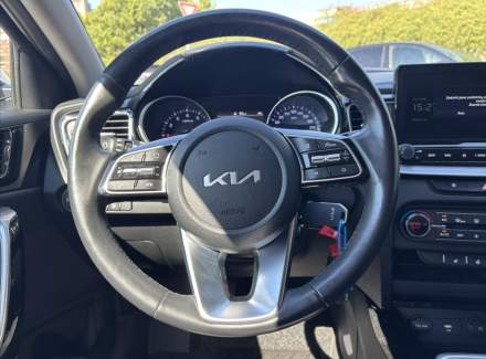 Kia - XCeed
