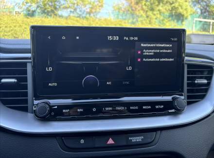 Kia - XCeed