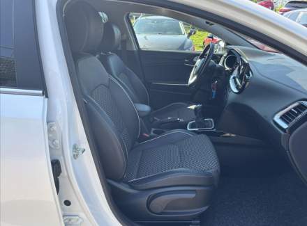 Kia - XCeed