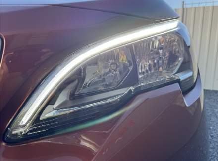 Peugeot - 3008