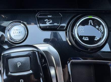 Peugeot - 3008