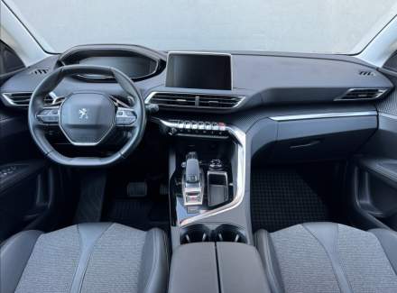 Peugeot - 3008