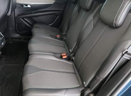 Peugeot - 5008