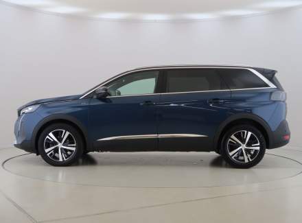 Peugeot - 5008