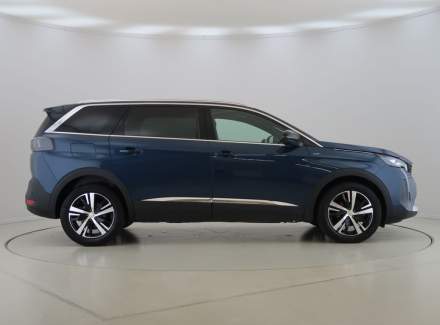 Peugeot - 5008
