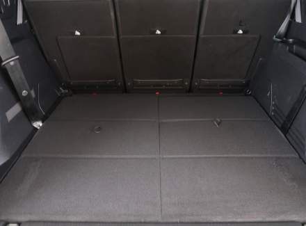 Peugeot - 5008