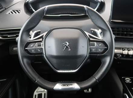 Peugeot - 5008