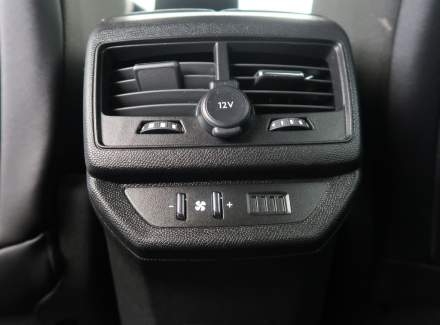 Peugeot - 5008
