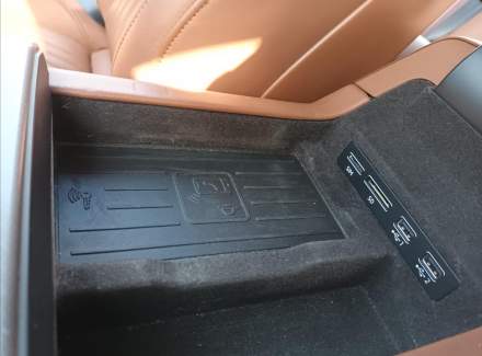 Audi - A6