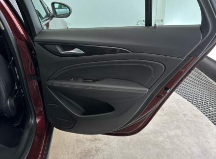 Opel - Insignia