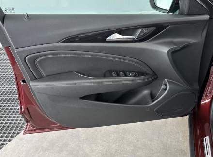 Opel - Insignia