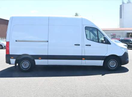 Mercedes-Benz - Sprinter