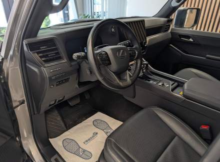 Lexus