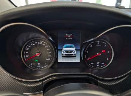 Mercedes-Benz - V-class